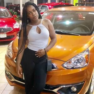 Meet your Posher, Chrissy